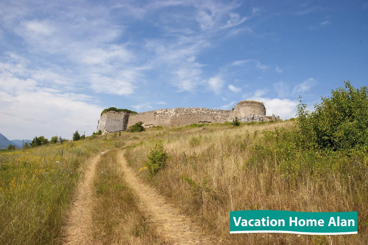Vacation Home Alan 2 Kulen Vakuf Exterior foto